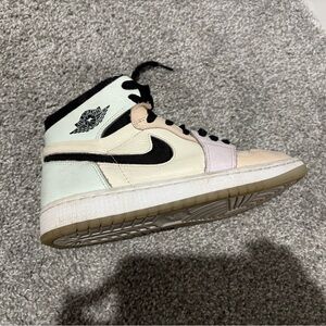 Jordan Women's Cream and Black Sneakers